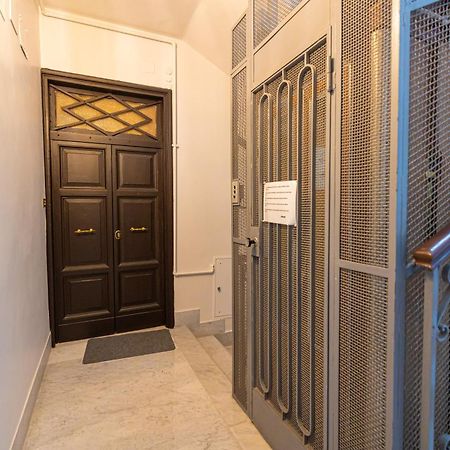 Adriana Sweet Apartment روما المظهر الخارجي الصورة